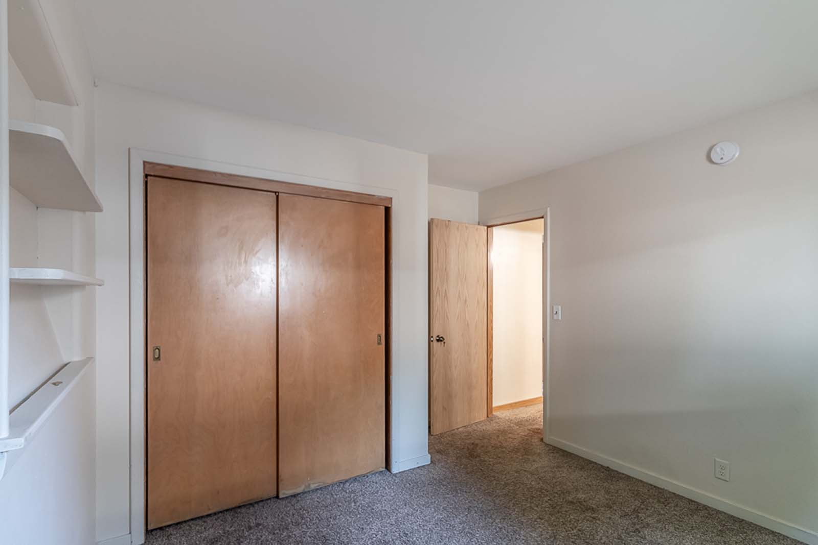 307 Dolph Road, Mankato, MN 56001 USA