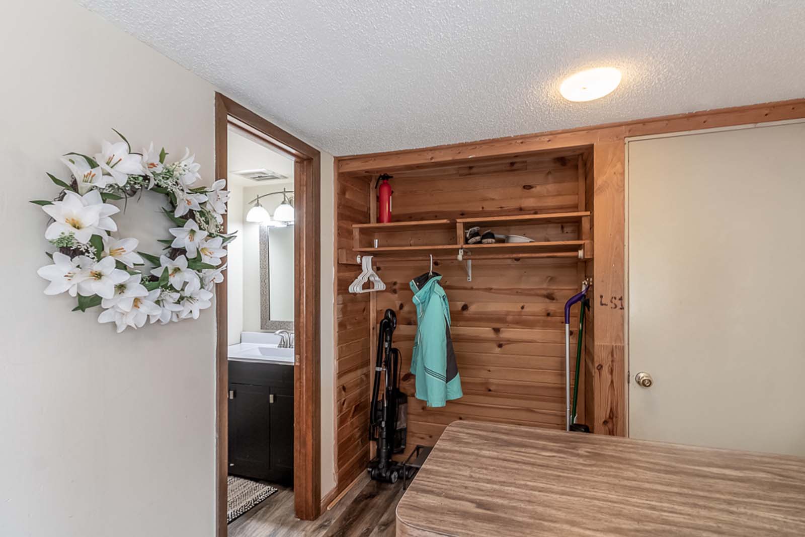 307 Dolph Road, Mankato, MN 56001 USA