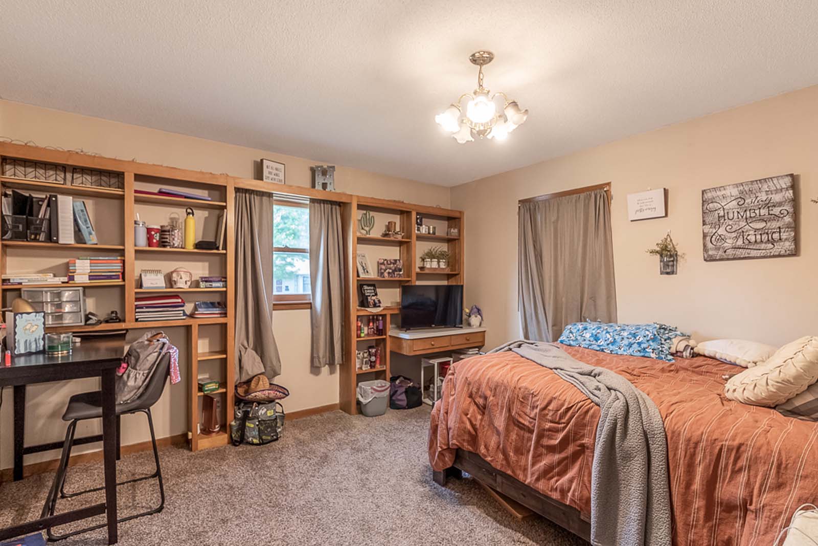 307 Dolph Road, Mankato, MN 56001 USA