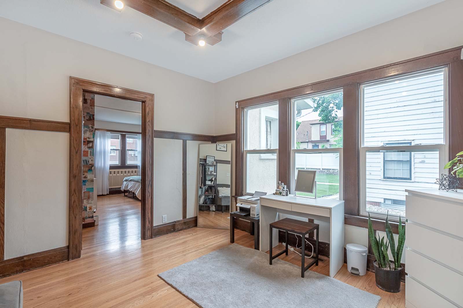 113 N Broad Street, Mankato, MN 56001 USA