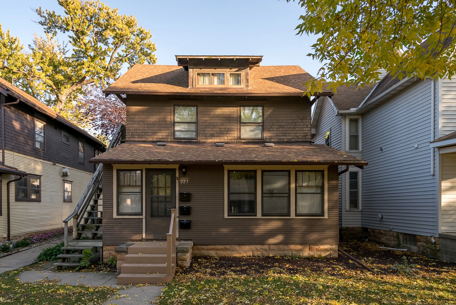 223 S Broad Street, Mankato, MN 56001 USA