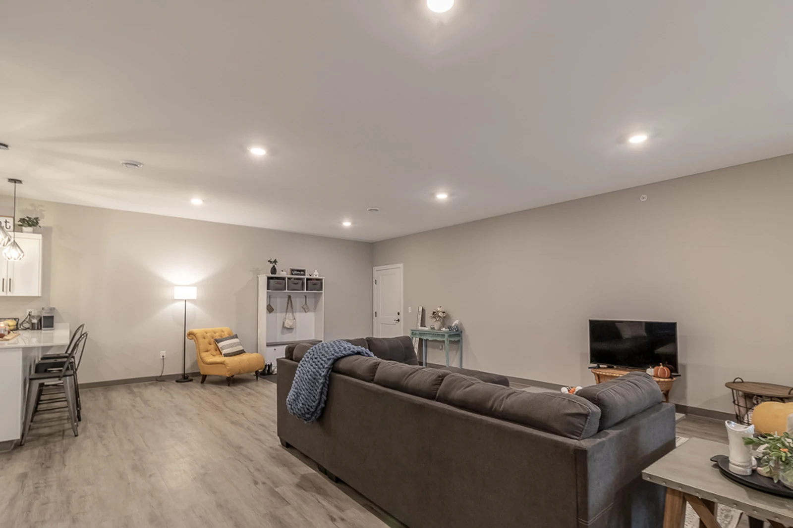 1570 Stadium Lane #1, Mankato, MN 56001 USA
