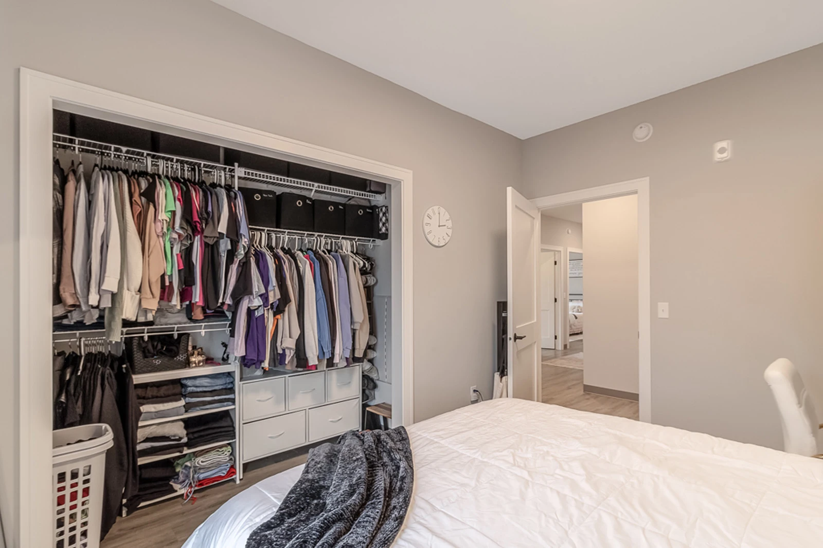 1570 Stadium Lane #1, Mankato, MN 56001 USA