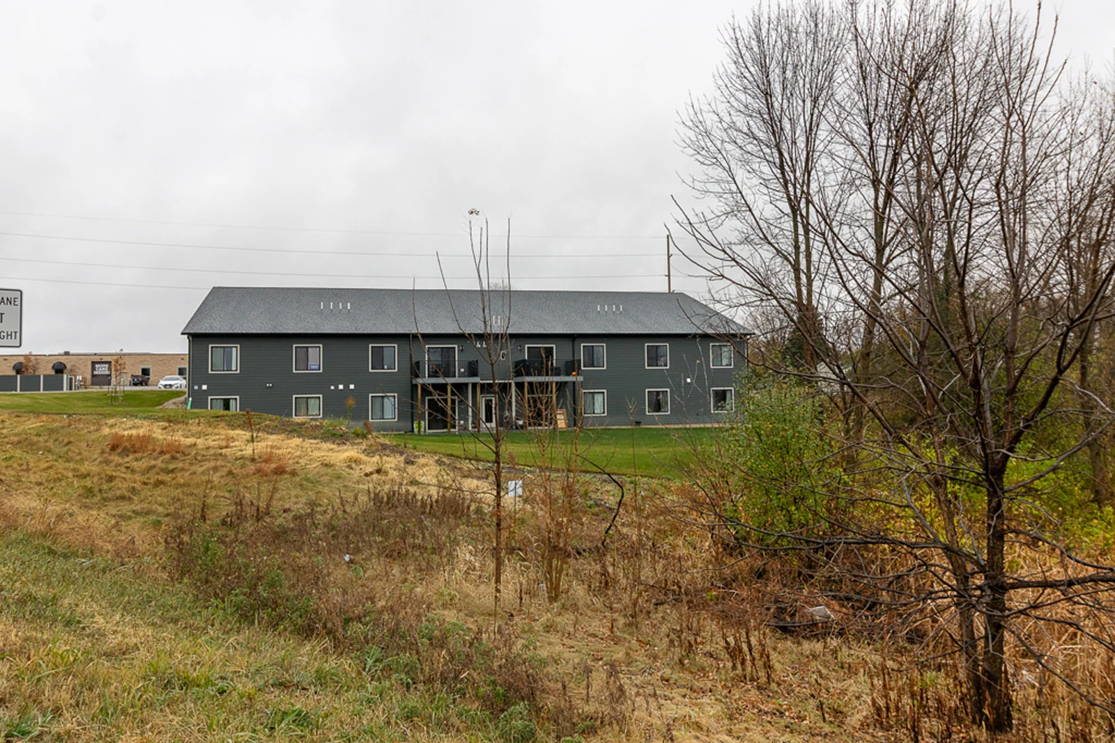 1570 Stadium Lane #1, Mankato, MN 56001 USA